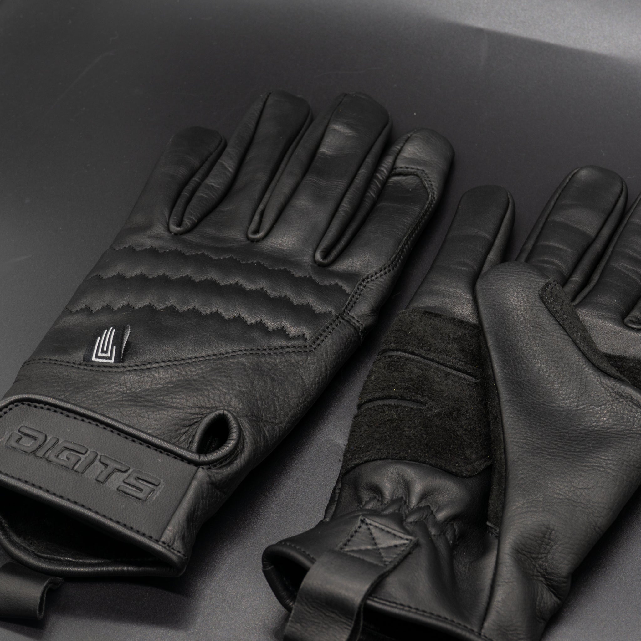 NON-Insulated Black