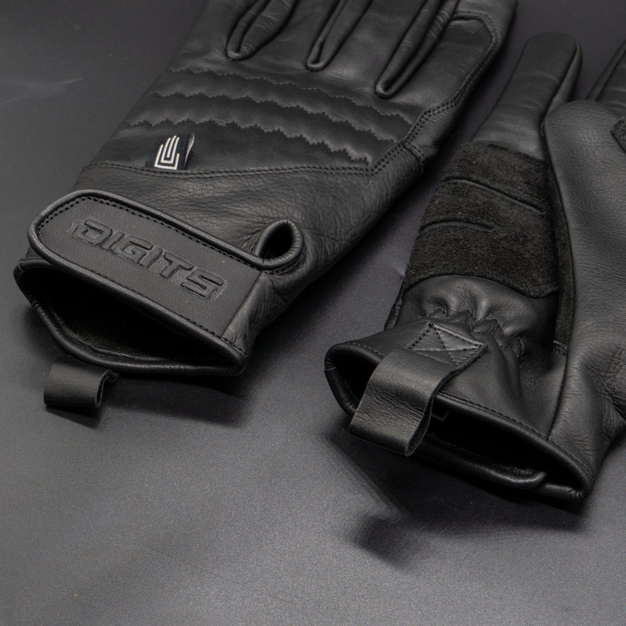 NON-Insulated Black