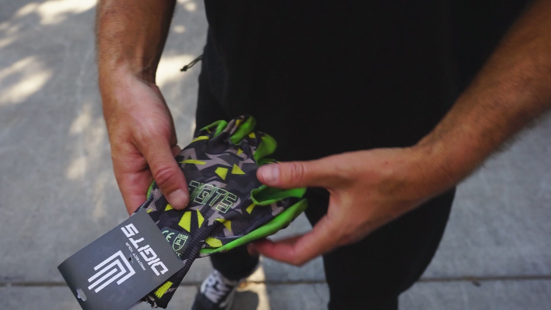 Hi Vis Camo Foam Latex 12-Pack